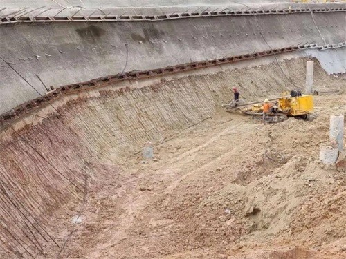 玉泉基坑边坡加固
